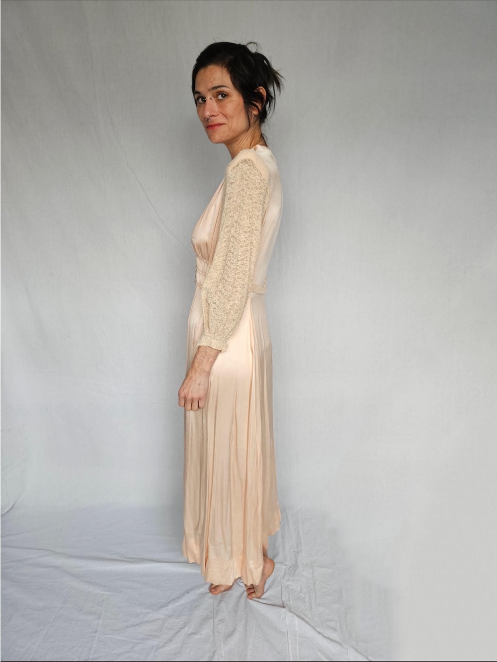 1930’s Elegant Blush Satin and Lace Midi Dress (shoulder pads removed) - Picture 4 of 13